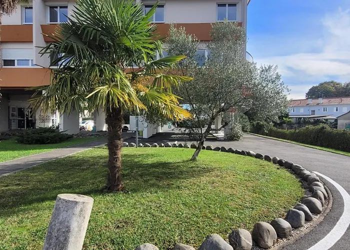 Отель Atlantic 2*