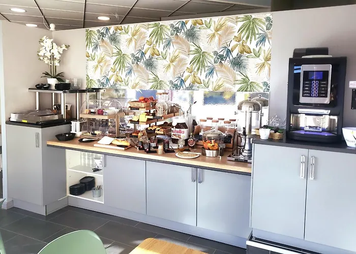 Отель Atlantic 2*